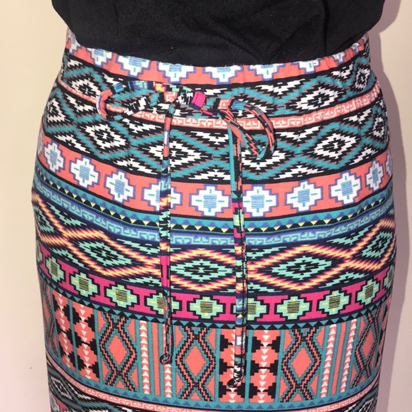🚫SOLD🚫Aztec Maxi - Picture 3 of 5